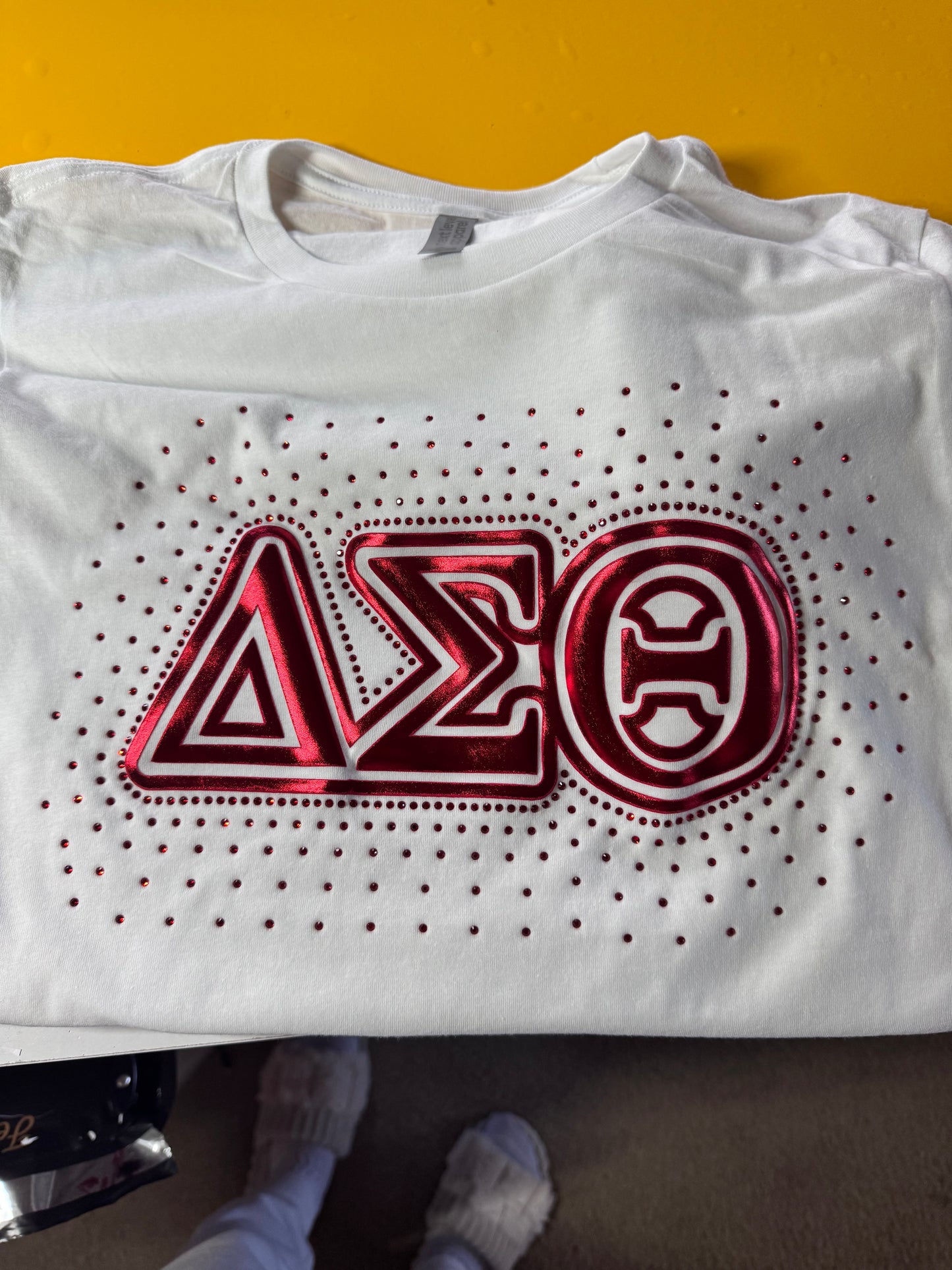 Delta Sigma Theta -Rhinestone Scatter (White)
